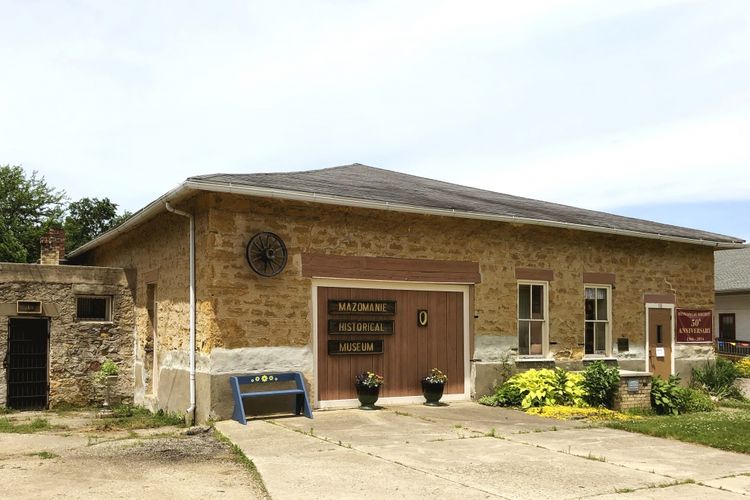 Mazomanie, Wisconsin Real Estate & Homes for Sale